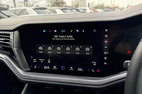 DC25VWB Volkswagen Touareg 3.0 V6 TDI 4Motion 286 Black Edition | Dynaudio | Towbar | Head Up Display Thumbnail #46