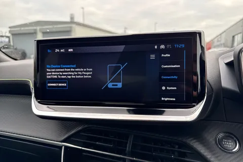 KW25OFE PEUGEOT 2008 1.2 HYBRID GT e-DSC6 Euro 6 (s/s) 5dr Thumbnail #45