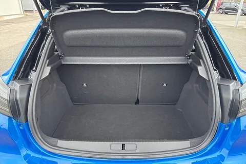 KP25LOA PEUGEOT 208 1.2 PureTech GT Euro 6 (s/s) 5dr Thumbnail #6