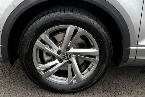 YS25HXO Volkswagen T-Roc 1.5 TSI R-Line 5dr DSG, **19 INCH BLACK MISANO ALLOYS** Thumbnail #9
