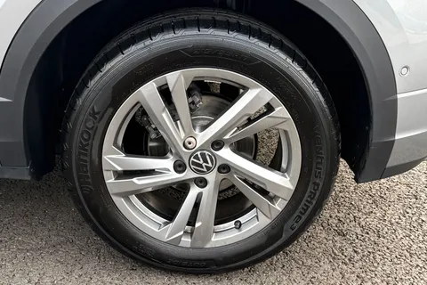 YS25HXO Volkswagen T-Roc 1.5 TSI R-Line 5dr DSG, **19 INCH BLACK MISANO ALLOYS** Thumbnail #10