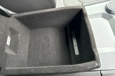 DC25VWB Volkswagen Touareg 3.0 V6 TDI 4Motion 286 Black Edition | Dynaudio | Towbar | Head Up Display Thumbnail #54