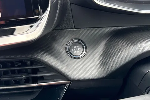 KW25OFE PEUGEOT 2008 1.2 HYBRID GT e-DSC6 Euro 6 (s/s) 5dr Thumbnail #51