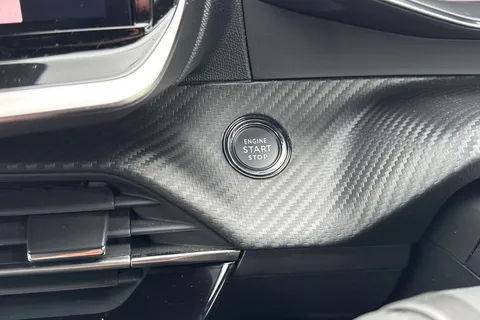 PF73HHN PEUGEOT 2008 1.2 PureTech GT EAT Euro 6 (s/s) 5dr Thumbnail #53