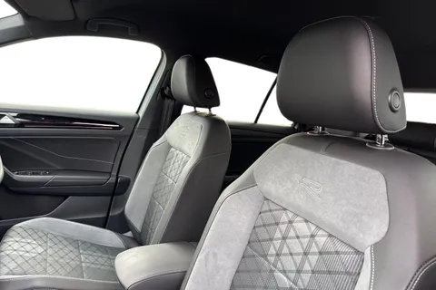 YS25HXO Volkswagen T-Roc 1.5 TSI R-Line 5dr DSG, **19 INCH BLACK MISANO ALLOYS** Thumbnail #15