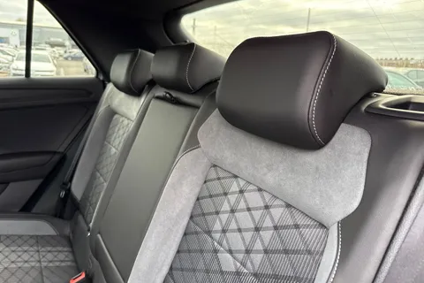 YS25HXO Volkswagen T-Roc 1.5 TSI R-Line 5dr DSG, **19 INCH BLACK MISANO ALLOYS** Thumbnail #18