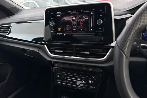 YS25HXO Volkswagen T-Roc 1.5 TSI R-Line 5dr DSG, **19 INCH BLACK MISANO ALLOYS** Thumbnail #21