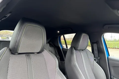 KP25LOA PEUGEOT 208 1.2 PureTech GT Euro 6 (s/s) 5dr Thumbnail #23