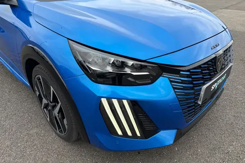 KP25LOA PEUGEOT 208 1.2 PureTech GT Euro 6 (s/s) 5dr Thumbnail #24