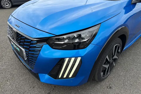 KP25LOA PEUGEOT 208 1.2 PureTech GT Euro 6 (s/s) 5dr Thumbnail #25