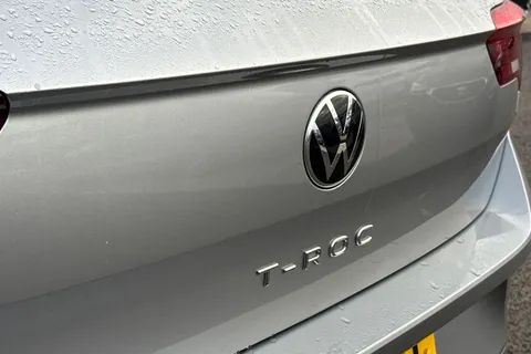 YS25HXO Volkswagen T-Roc 1.5 TSI R-Line 5dr DSG, **19 INCH BLACK MISANO ALLOYS** Thumbnail #28