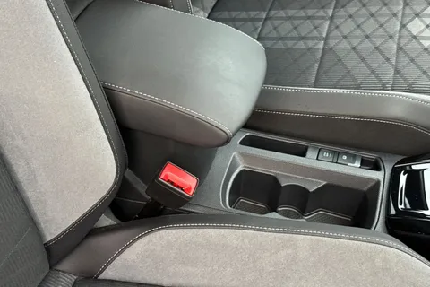 YS25HXO Volkswagen T-Roc 1.5 TSI R-Line 5dr DSG, **19 INCH BLACK MISANO ALLOYS** Thumbnail #33