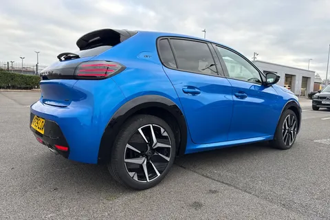 KP25LOA PEUGEOT 208 1.2 PureTech GT Euro 6 (s/s) 5dr Thumbnail #34