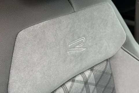 YS25HXO Volkswagen T-Roc 1.5 TSI R-Line 5dr DSG, **19 INCH BLACK MISANO ALLOYS** Thumbnail #34