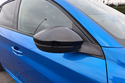 KP25LOA PEUGEOT 208 1.2 PureTech GT Euro 6 (s/s) 5dr Thumbnail #36