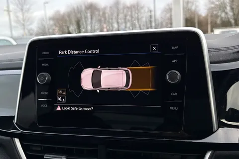 YS25HXO Volkswagen T-Roc 1.5 TSI R-Line 5dr DSG, **19 INCH BLACK MISANO ALLOYS** Thumbnail #38