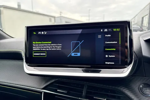 KP25LOA PEUGEOT 208 1.2 PureTech GT Euro 6 (s/s) 5dr Thumbnail #45