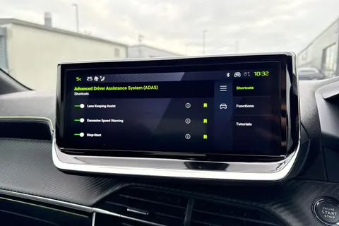 KP25LOA PEUGEOT 208 1.2 PureTech GT Euro 6 (s/s) 5dr Thumbnail #47