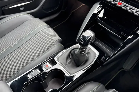 KP25LOA PEUGEOT 208 1.2 PureTech GT Euro 6 (s/s) 5dr Thumbnail #55