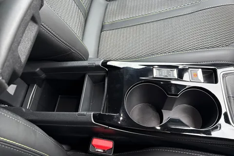 KP25LOA PEUGEOT 208 1.2 PureTech GT Euro 6 (s/s) 5dr Thumbnail #57