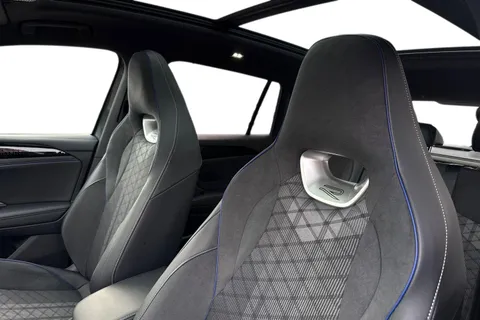 YN75WKJ Volkswagen Tiguan 1.5 TSI eHybrid R-Line 5dr DSG, PAN ROOF, ELECTRIC TAILGATE Thumbnail #15