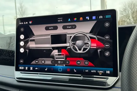 YN75WKJ Volkswagen Tiguan 1.5 TSI eHybrid R-Line 5dr DSG, PAN ROOF, ELECTRIC TAILGATE Thumbnail #21