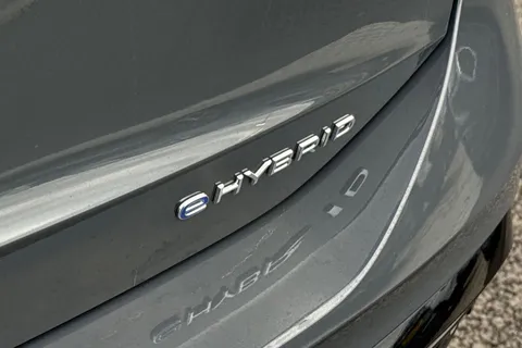 YN75WKJ Volkswagen Tiguan 1.5 TSI eHybrid R-Line 5dr DSG, PAN ROOF, ELECTRIC TAILGATE Thumbnail #28