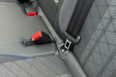 YN75WKJ Volkswagen Tiguan 1.5 TSI eHybrid R-Line 5dr DSG, PAN ROOF, ELECTRIC TAILGATE Thumbnail #32