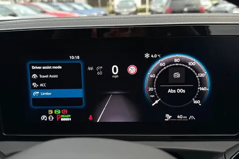 YN75WKJ Volkswagen Tiguan 1.5 TSI eHybrid R-Line 5dr DSG, PAN ROOF, ELECTRIC TAILGATE Thumbnail #37