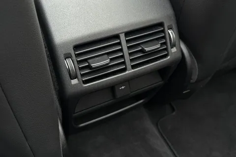 19 of 51 for Land Rover Discovery Sport 1.5 P300e 12.2kWh Urban Edition SUV 5dr Petrol Plug-in Hybrid Auto 4WD Euro 6 (s/s) (309 ps)