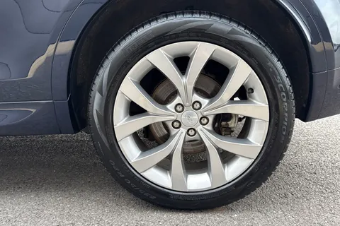 39 of 51 for Land Rover Discovery Sport 1.5 P300e 12.2kWh Urban Edition SUV 5dr Petrol Plug-in Hybrid Auto 4WD Euro 6 (s/s) (309 ps)