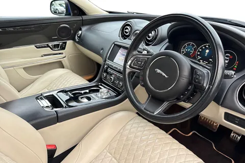 R90STN Jaguar Xj 3.0d V6 Autobiography 4dr Auto [LWB] Thumbnail #14