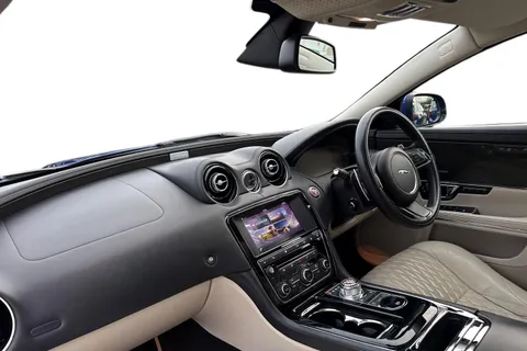 R90STN Jaguar Xj 3.0d V6 Autobiography 4dr Auto [LWB] Thumbnail #15