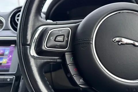 R90STN Jaguar Xj 3.0d V6 Autobiography 4dr Auto [LWB] Thumbnail #47