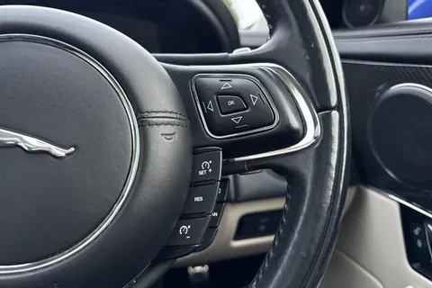 R90STN Jaguar Xj 3.0d V6 Autobiography 4dr Auto [LWB] Thumbnail #48