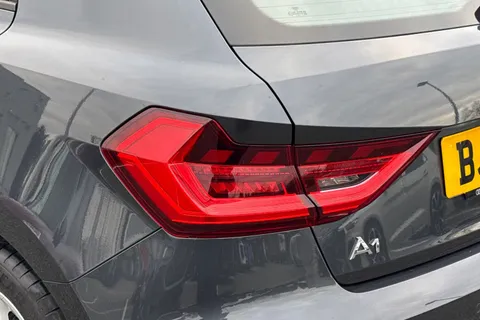 BJ73XSZ Audi A1 Sport 25 TFSI 95 PS S tronic Thumbnail #9