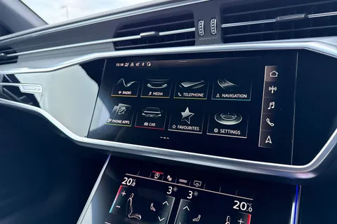 WG70WRF Audi RS 6 RS 6 TFSI Quattro 5dr Tiptronic Thumbnail #33