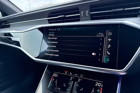 WG70WRF Audi RS 6 RS 6 TFSI Quattro 5dr Tiptronic Thumbnail #40