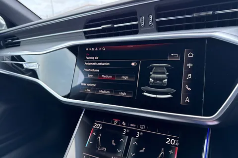 WG70WRF Audi RS 6 RS 6 TFSI Quattro 5dr Tiptronic Thumbnail #45