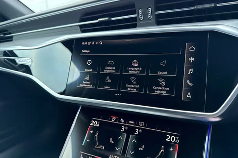 WG70WRF Audi RS 6 RS 6 TFSI Quattro 5dr Tiptronic Thumbnail #48