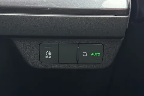  Audi Q4 e-tron 45 Black Edition Auto 5dr 82kWh Thumbnail #41