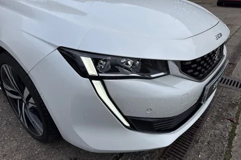 YA69ZMV PEUGEOT 508 1.6 PureTech GT Fastback EAT Euro 6 (s/s) 5dr Thumbnail #9