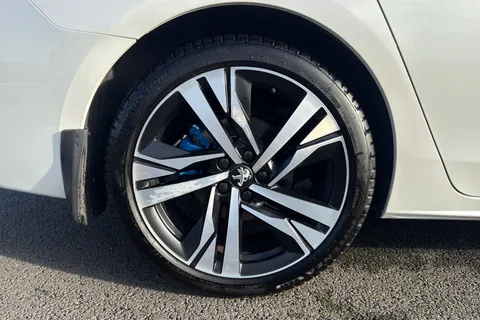 YA69ZMV PEUGEOT 508 1.6 PureTech GT Fastback EAT Euro 6 (s/s) 5dr Thumbnail #11