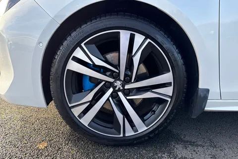 YA69ZMV PEUGEOT 508 1.6 PureTech GT Fastback EAT Euro 6 (s/s) 5dr Thumbnail #13