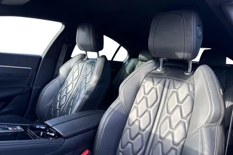 YA69ZMV PEUGEOT 508 1.6 PureTech GT Fastback EAT Euro 6 (s/s) 5dr Thumbnail #16