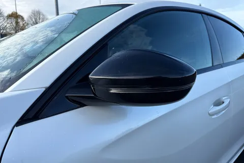 YA69ZMV PEUGEOT 508 1.6 PureTech GT Fastback EAT Euro 6 (s/s) 5dr Thumbnail #28