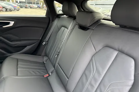  Audi A5 2.0 TDI S line Saloon S Tronic Euro 6 (s/s) 5dr Thumbnail #19