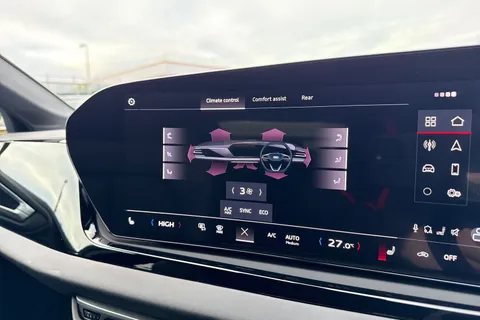  Audi A5 2.0 TDI S line Saloon S Tronic Euro 6 (s/s) 5dr Thumbnail #22