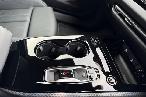  Audi A5 2.0 TDI S line Saloon S Tronic Euro 6 (s/s) 5dr Thumbnail #23