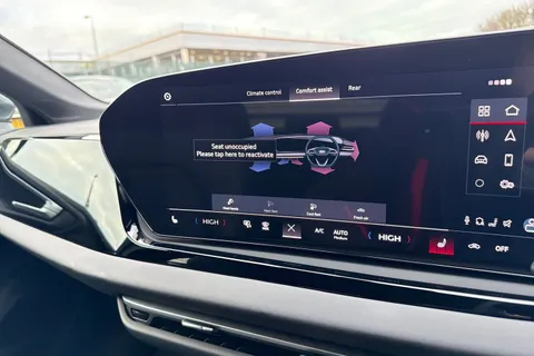  Audi A5 2.0 TDI S line Saloon S Tronic Euro 6 (s/s) 5dr Thumbnail #48